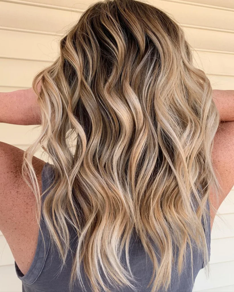 Partial Blonding (The Difference Between Partial and Full Blonding)